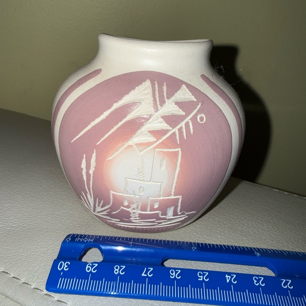 Pink and White Decorative Vase - Picture 3 of 9